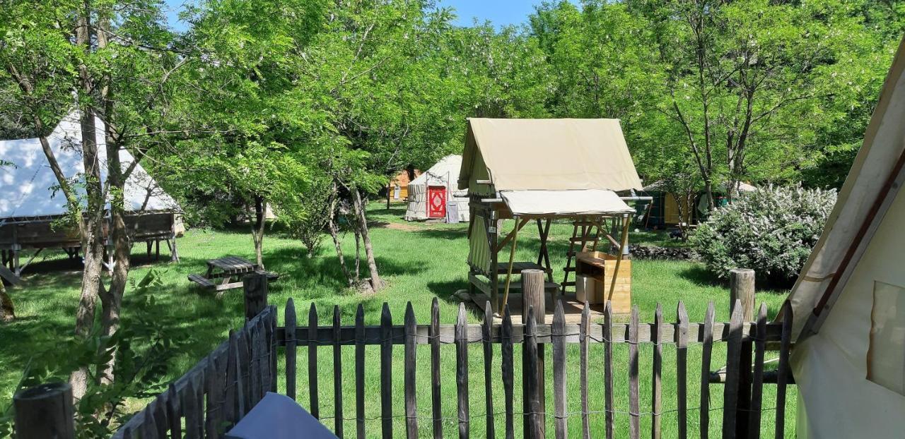 Camping Ushuaia Villages Le Viaduc Arlebosc Dış mekan fotoğraf