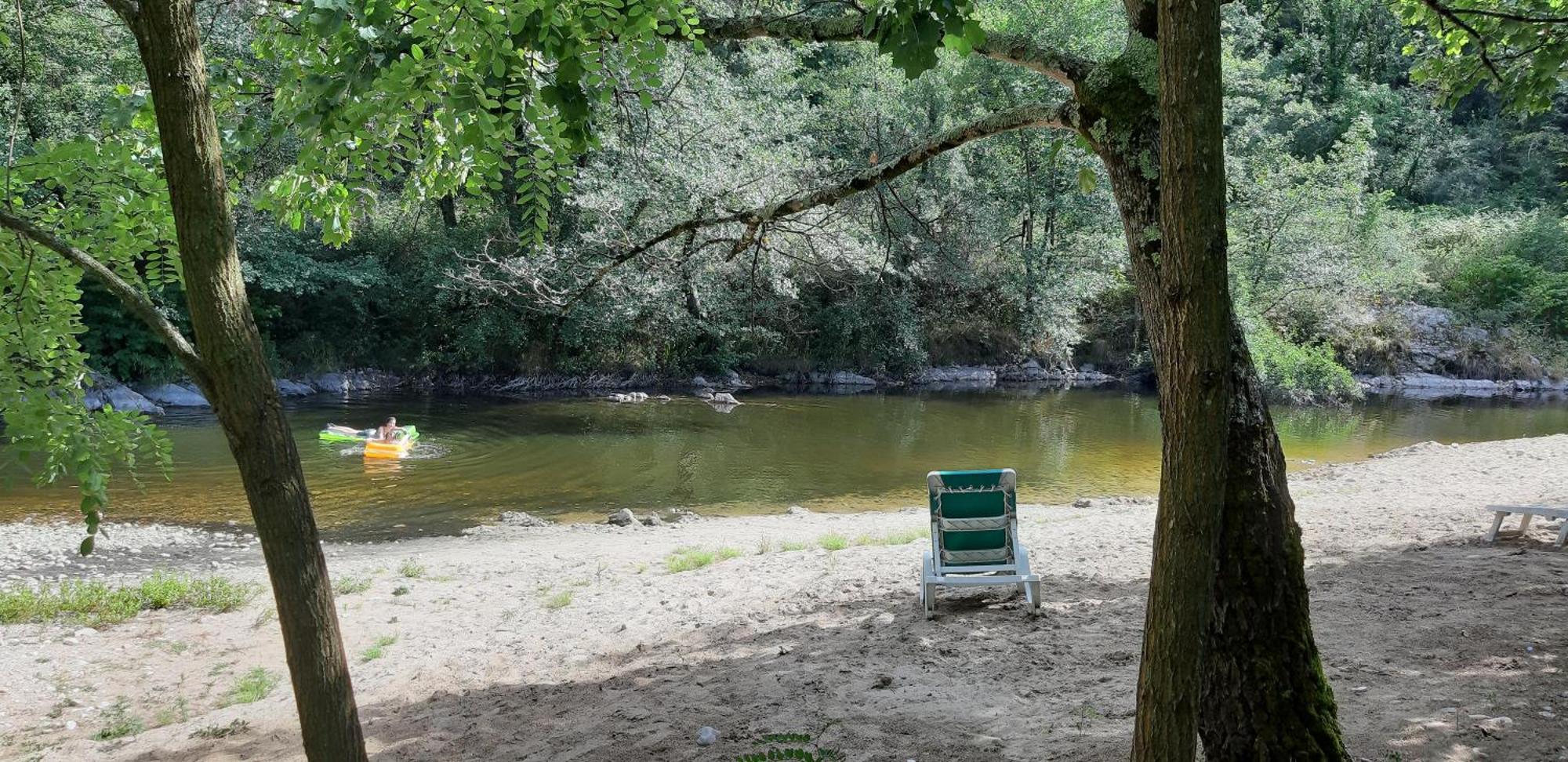 Camping Ushuaia Villages Le Viaduc Arlebosc Dış mekan fotoğraf